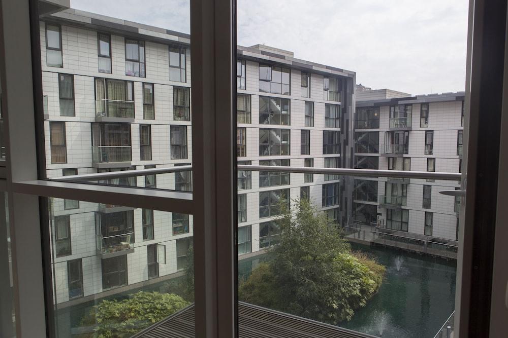 Times Square Serviced Apartments London Exteriör bild